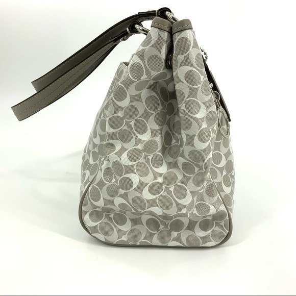 Coach Gray and White Shoulder Bag - Picture 4 of 16